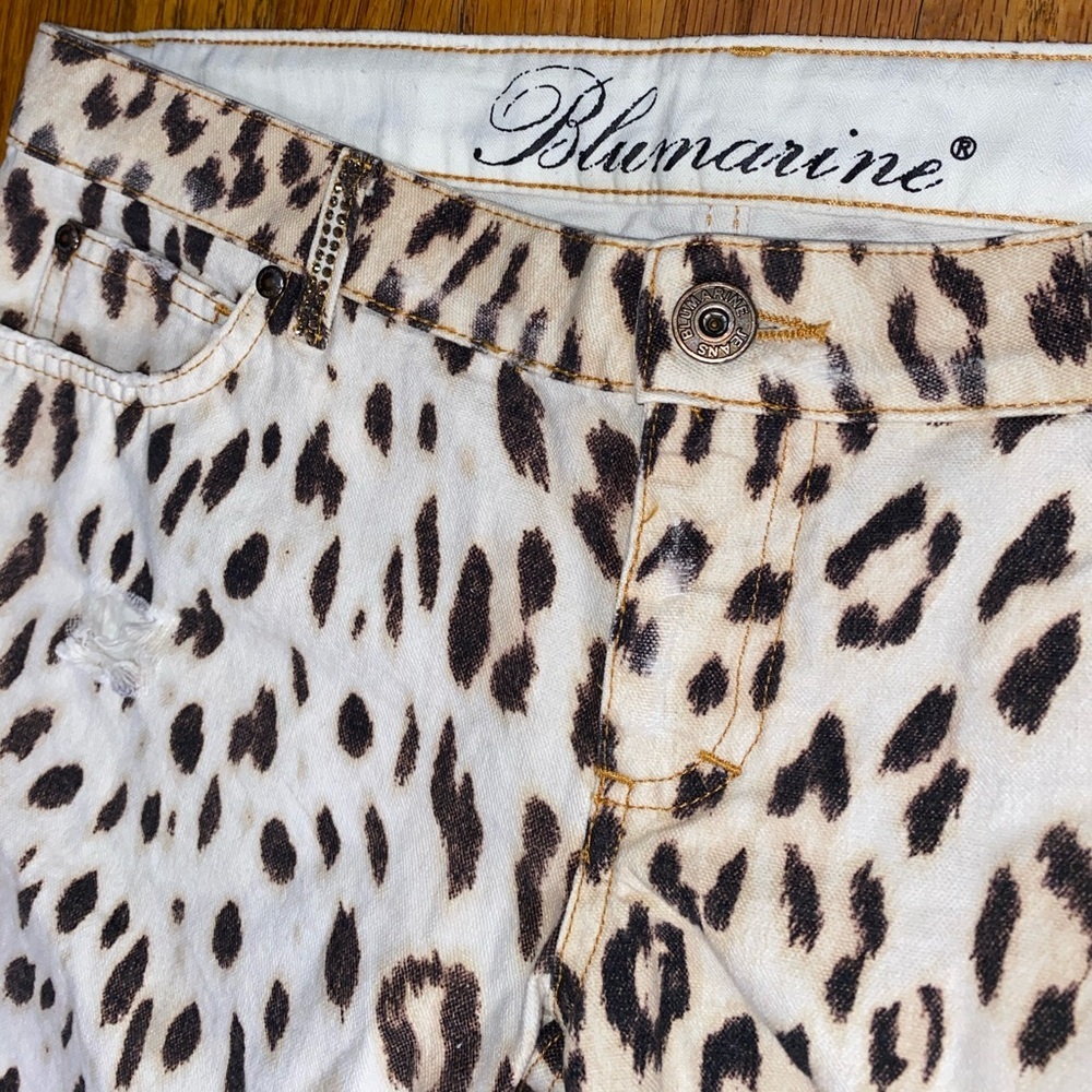 Blumarine Leopard Print Bermuda Shorts, Runway Fashion, Made in Italy Size 4 - Picture 7 of 12